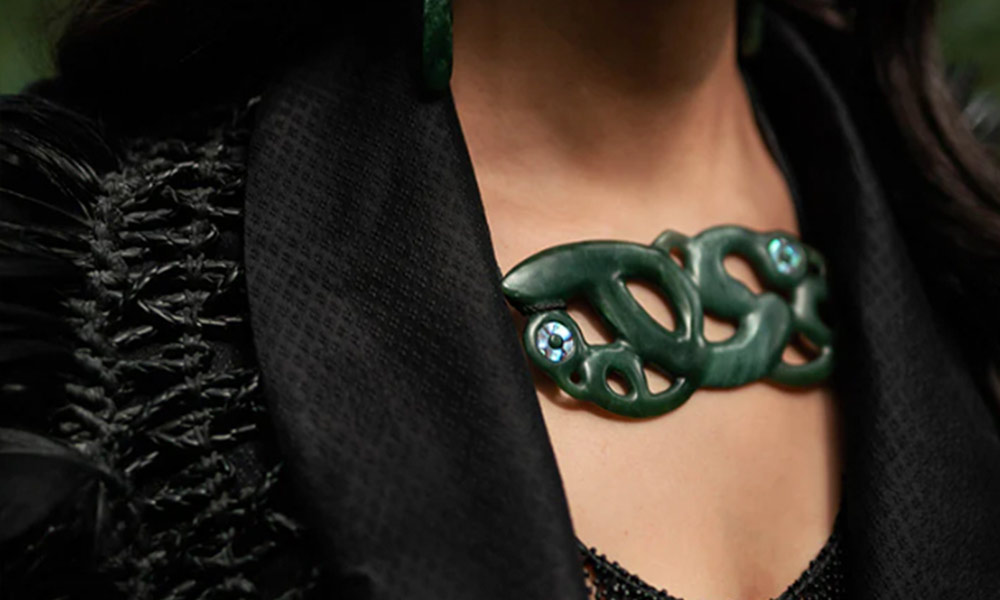 Ngāi Tahu Pounamu carver new zealand