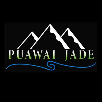 Puawai Jade, pounamu carver, Rotorua