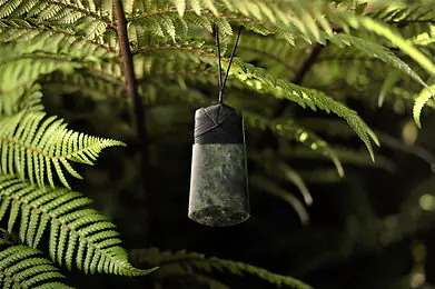 kuru pounamu carver guide Bay of plenty