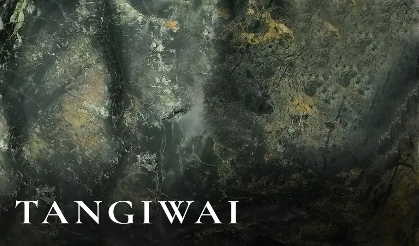 Tangiwai pounamu texture, glassy aqua-green bowenite