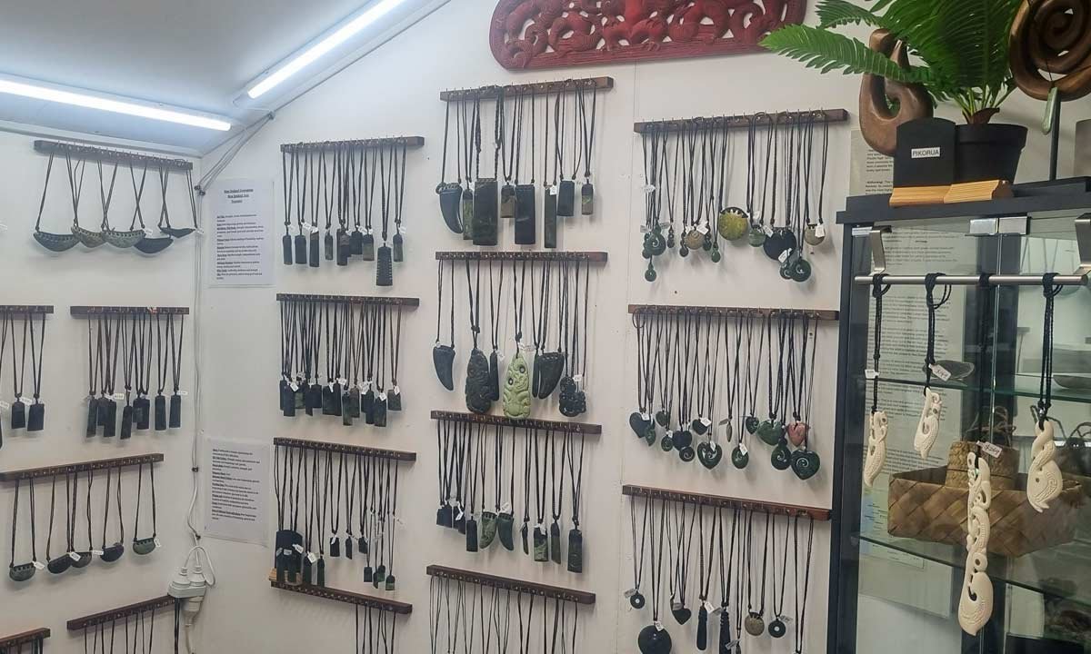 Honeys greenstone auckland pounamu shop