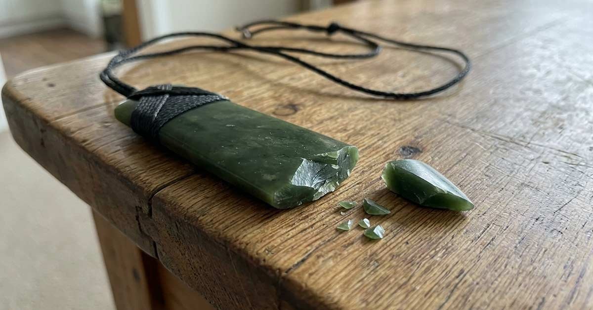 Pounamu greenstone pendant, illustrating what to do if pounamu breaks